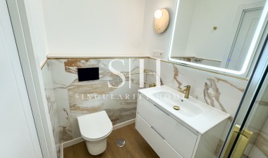 Resale - Apartment / flat - Orihuela Costa - Punta Prima