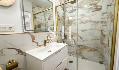 Resale - Apartment / flat - Orihuela Costa - Punta Prima