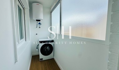 Resale - Apartment / flat - Orihuela Costa - Punta Prima