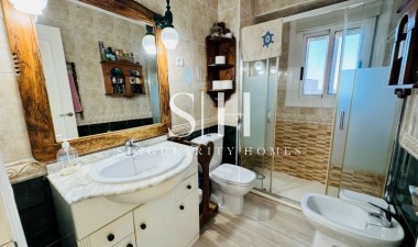 Resale - Apartment / flat - La Mata - Costa Blanca