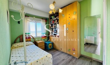 Resale - Apartment / flat - La Mata - Costa Blanca