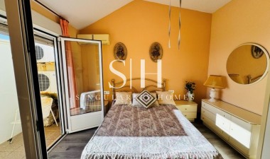 Resale - Apartment / flat - La Mata - Costa Blanca