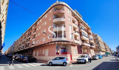 Resale - Apartment / flat - Torrevieja - Costa Blanca