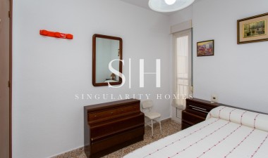 Resale - Apartment / flat - Torrevieja - Playa del Cura