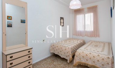 Resale - Apartment / flat - Torrevieja - Playa del Cura