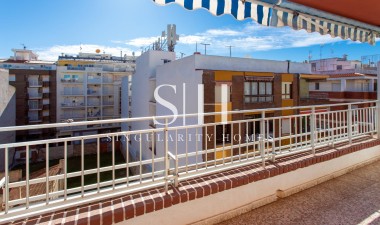 Resale - Apartment / flat - Torrevieja - Playa del Cura