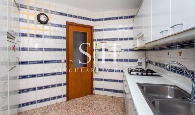 Resale - Apartment / flat - Torrevieja - Playa del Cura