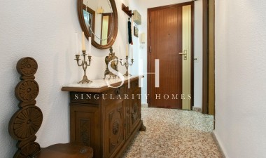 Resale - Apartment / flat - Torrevieja - Playa del Cura