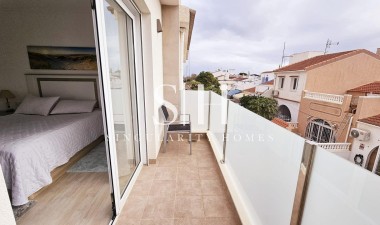 Resale - House - Torrevieja - La siesta