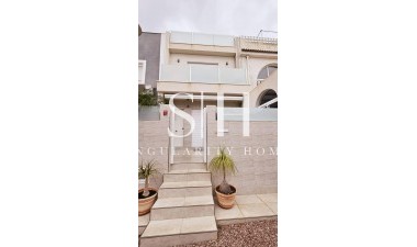 Resale - House - Torrevieja - La siesta