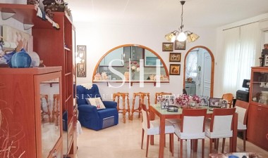 Перепродажа - Villa - Torrevieja - La Siesta - El Salado - Torreta