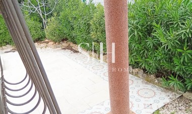 Перепродажа - Villa - Torrevieja - La Siesta - El Salado - Torreta