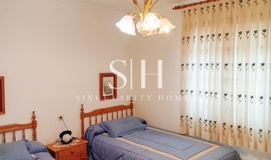 Перепродажа - Villa - Torrevieja - La Siesta - El Salado - Torreta