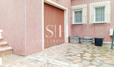 Перепродажа - Villa - Torrevieja - La Siesta - El Salado - Torreta