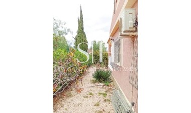 Перепродажа - Villa - Torrevieja - La Siesta - El Salado - Torreta
