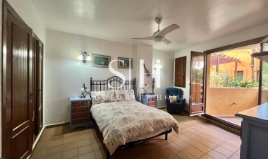 Återförsäljning - Bungalow - Torrevieja - Punta prima