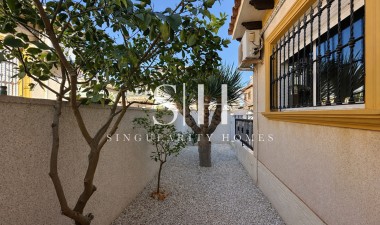 Перепродажа - Casa - Orihuela Costa - Villa's San Jose IV