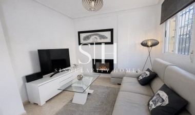 Перепродажа - Casa - Orihuela Costa - Villa's San Jose IV