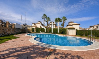 Перепродажа - Casa - Orihuela Costa - Villa's San Jose IV