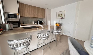 Resale - Villa - San Miguel de Salinas - Urbanizacion Blue Lagoon