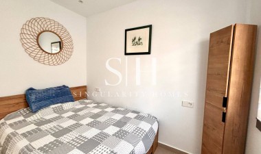 Resale - Villa - San Miguel de Salinas - Urbanizacion Blue Lagoon