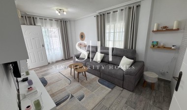 Reventa - Casa - Orihuela Costa - La Zenia