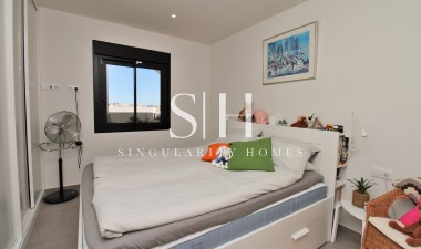 Odsprzedaż - Mieszkanie w bloku - Orihuela Costa - Villamartin