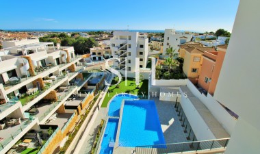 Odsprzedaż - Mieszkanie w bloku - Orihuela Costa - Villamartin