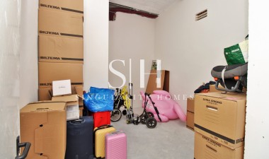 Odsprzedaż - Mieszkanie w bloku - Orihuela Costa - Villamartin