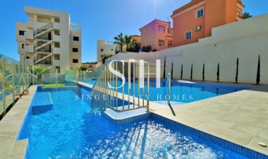 Odsprzedaż - Mieszkanie w bloku - Orihuela Costa - Villamartin