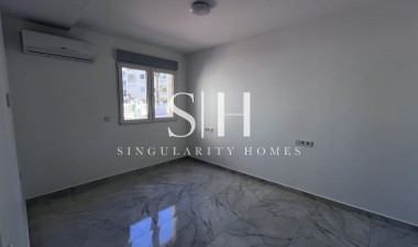 Resale - Bungalow - Torrevieja - Torrevieja*