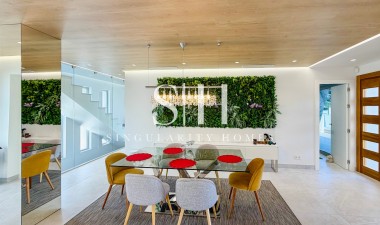 Перепродажа - Villa - Orihuela Costa - Campoamor