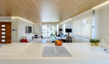 Перепродажа - Villa - Orihuela Costa - Campoamor