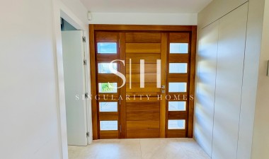 Перепродажа - Villa - Orihuela Costa - Campoamor