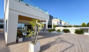 Перепродажа - Villa - Orihuela Costa - Campoamor