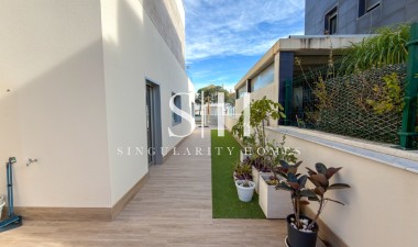Перепродажа - Villa - Orihuela Costa - Campoamor