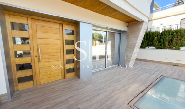 Перепродажа - Villa - Orihuela Costa - Campoamor