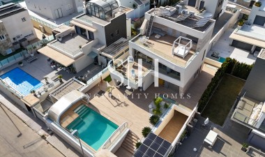 Перепродажа - Villa - Orihuela Costa - Campoamor