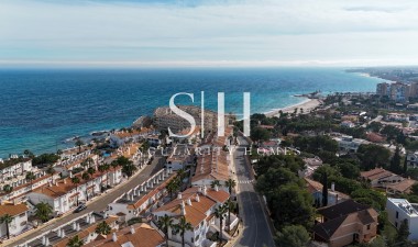 Перепродажа - Villa - Orihuela Costa - Campoamor