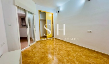 Перепродажа - Квартира / квартира - Torrevieja - Centro