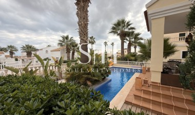 Återförsäljning - Villa - Orihuela Costa - Los Doses