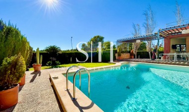 Herverkoop - Villa - Orihuela Costa - Campoamor