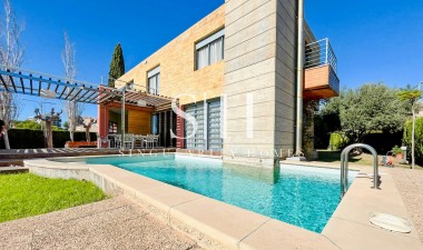 Herverkoop - Villa - Orihuela Costa - Campoamor