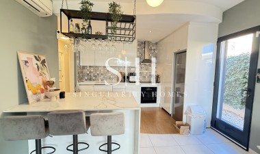 Reventa - Villa - Orihuela Costa - Costa Blanca