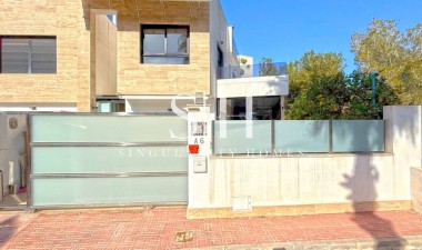 Reventa - Villa - Orihuela Costa - Costa Blanca