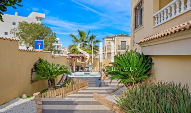 Reventa - Villa - Orihuela Costa - Costa Blanca