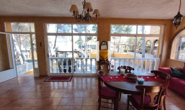 Resale - Villa - Torrevieja - Los balcones