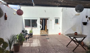 Resale - House - Formentera del Segura - Centro