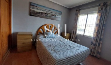 Перепродажа - Casa - Orihuela Costa - Punta Prima