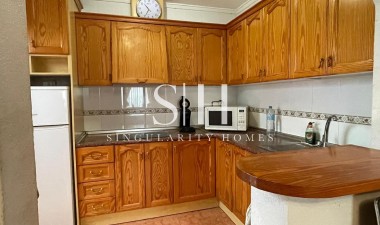 Перепродажа - Casa - Orihuela Costa - Punta Prima